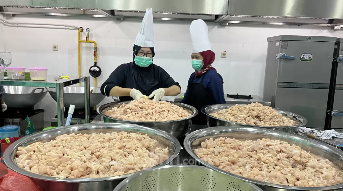 Makan Gratis Dihentikan Ancaman PHK Mengintai Pelanggar SOP BGN