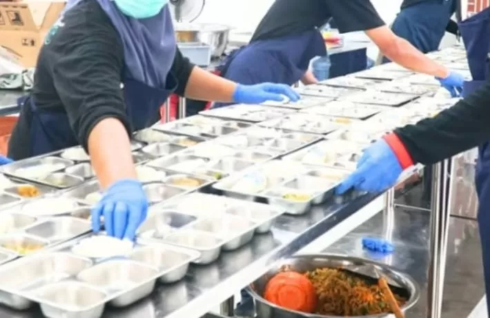 Tragedi MBG Berulang Benarkah Ada Mafia Gelap di Balik Keracunan Massal