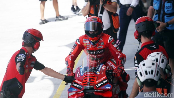 Bezzecchi Dominasi Kualifikasi MotoGP Mandalika 2025 Amankan Posisi Start Terdepan