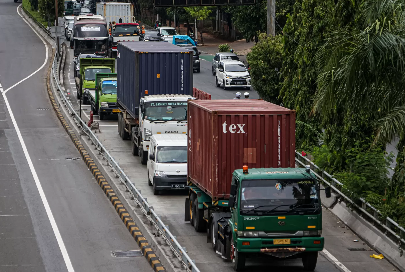 Kemnaker Ultimatum Sopir Logistik Kerja 8 Jam Keselamatan Jadi Prioritas Utama