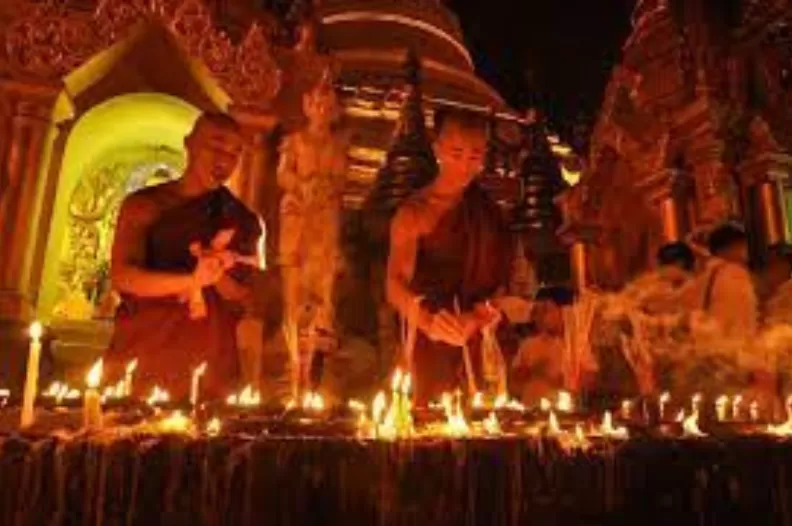 Thadingyut Kilauan Cahaya Kehangatan Keluarga dan Kisah Syukur Emas di Myanmar