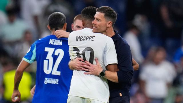 Xabi Alonso Tinggalkan Madrid, Arbeloa Ambil Alih: Drama Pelatih di Santiago Bernabéu