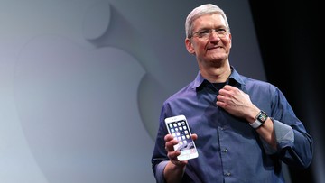 Tim Cook Wariskan Apple Watch Saat Serahkan Jabatan ke John Ternus