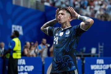 Peremajaan Lini Tengah Manchester City Telan Biaya Rp 7,7 Triliun