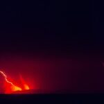 Penyebab Munculnya Petir Vulkanik Saat Gunung Anak Krakatau Erupsi