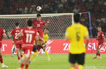Indonesia Tahan Malaysia 0-0 dengan 10 Pemain, Netizen Puji Paes