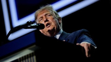 Trump Permudah Perburuan Serigala Terancam Punah, Picu Kontroversi
