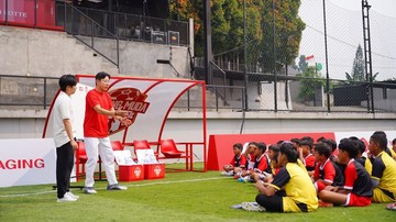 Shin Tae-yong dan 2 Eks Persija Latih Pemain Muda