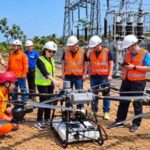 PT Duta Topkey Energi Rilis Inovasi Drone Cleaning Insulator Pemeliharaan Jaringan Transmisi Listrik