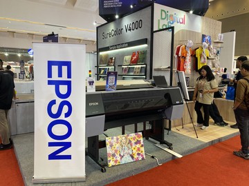 Epson Rilis SureColor V4000, Printer UV Flatbed A1+ Ringkas
