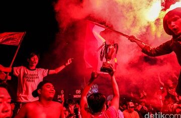 Euforia Timnas Juara di Bundaran HI Warnai Kemenangan Indonesia